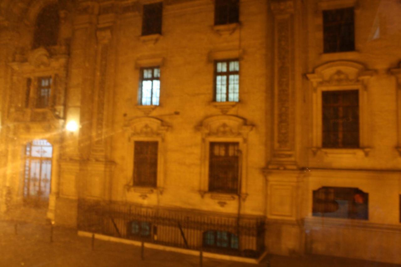 Main Square Apartment ลิมา ภายนอก รูปภาพ